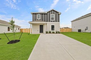 New construction Single-Family house 304 Gray Wolf Drive, Huntsville, TX 77320 Chantilly- photo 1