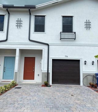New construction Townhouse house 1116 Sw 6Th Ct, Florida City, FL 33034 - photo 1