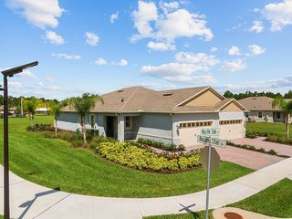 New construction Single-Family house 17270 Blazing Star Circle, Clermont, FL 34714 - photo 1