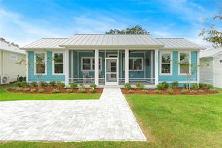 New construction Single-Family house 12071 Lakeshore Way, Oxford, FL 34484 Vista- photo