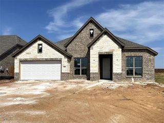 New construction Single-Family house 100 Goldfinch Road, Joshua, TX 76058 Concept 2464- photo