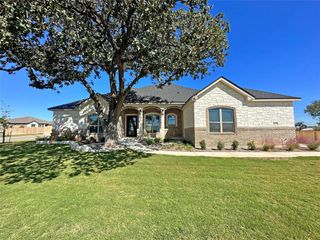 New construction Single-Family house 406 Eagle Heights Drive, Salado, TX 76571 Bush- photo