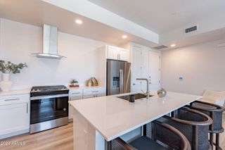 New construction Apartment house 3131 N Central Avenue, Unit 3022, Phoenix, AZ 85012 - photo