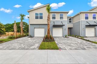 New construction Townhouse house 1150 Creek Valley Court, Brandon, FL 33511 - photo