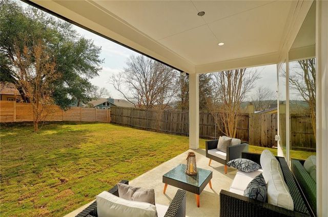 New construction Single-Family house 6405 Greensboro Drive, Austin, TX 78723 - photo 26