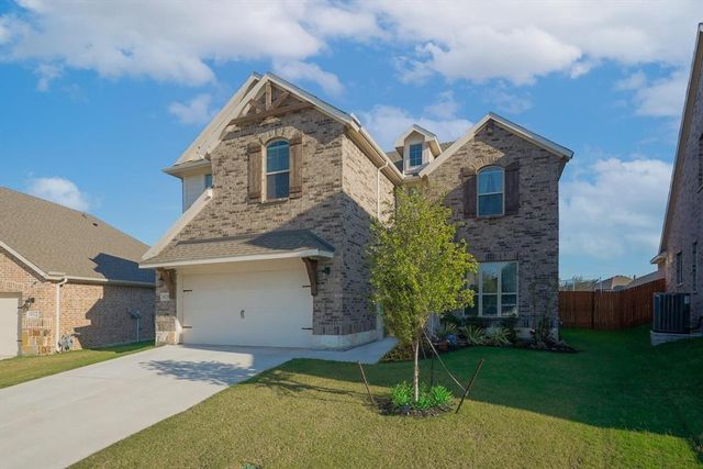 New construction Single-Family house 28, 1828 Victoria Drive, Fort Worth, TX 76131 - photo 3