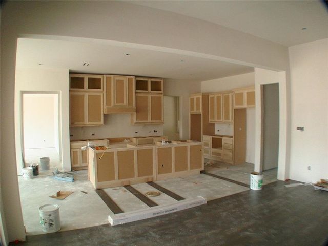New construction Single-Family house 1045 Forest Glen Road, Weatherford, TX 76087 - photo 6