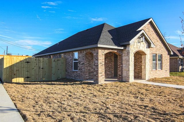New construction Single-Family house 801 Adelaide Street, Terrell, TX 75160 - photo 1