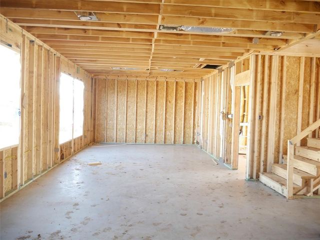 New construction Single-Family house 309 Bordeaux Drive, Alvin, TX 77511 - photo 5