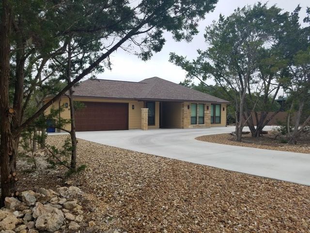 New construction Single-Family house 1171 Heritage Hl, Canyon Lake, TX 78133 - photo 2