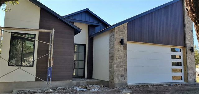 New construction Single-Family house 402 Fault Line Drive, Horseshoe Bay, TX 78657 - photo 2