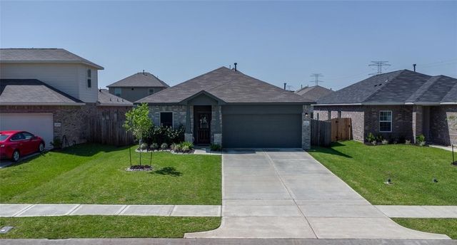 New construction Single-Family house 10014 Pine Valley Court, Baytown, TX 77521 - photo 4