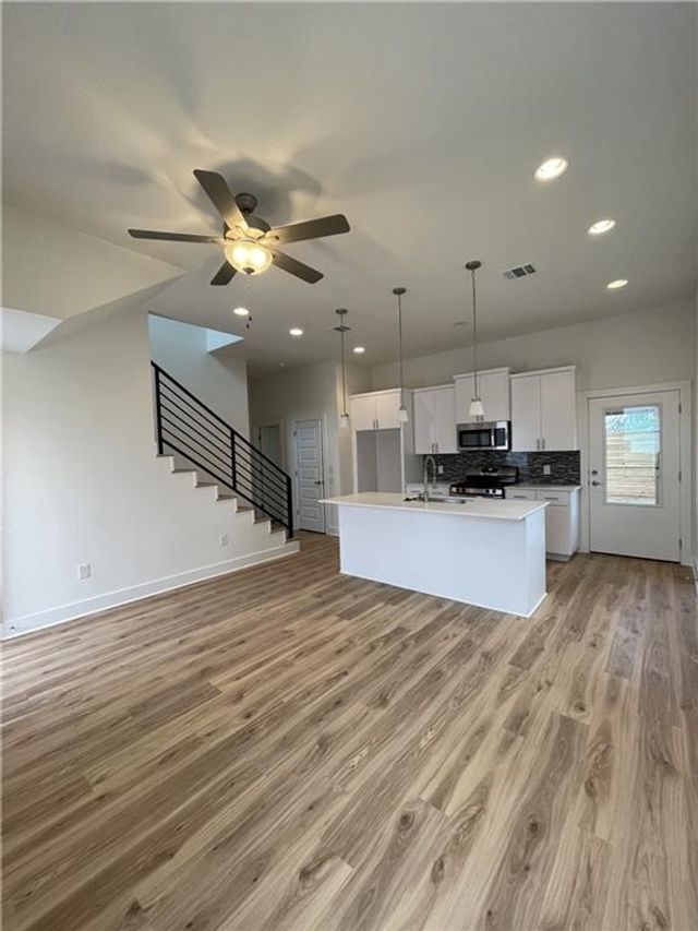 New construction Condo/Apt house B, 7006 Providence Avenue, Austin, TX 78752 - photo 2