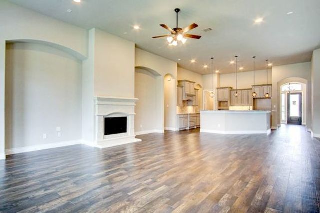 New construction Single-Family house 3358 - The Woodlands Hills, 109 Teralyn Grove Loop, Willis, TX 77318 - photo 10