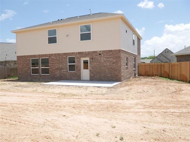 New construction Single-Family house 309 Bordeaux Drive, Alvin, TX 77511 - photo 14