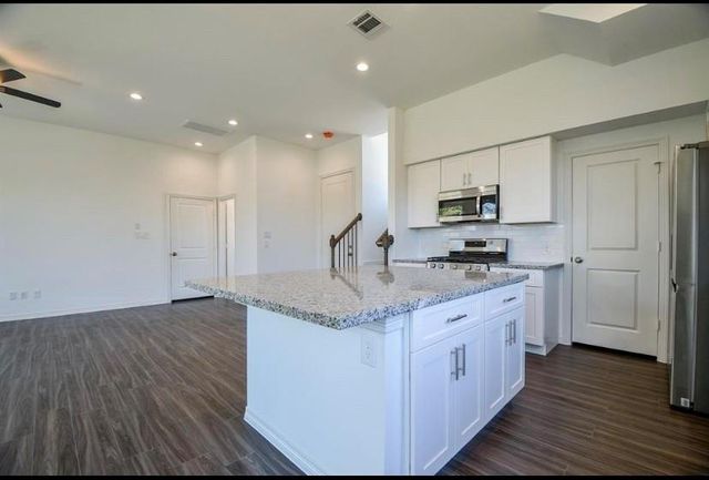 New construction Single-Family house 6704 Arapahoe Street, Houston, TX 77020 - photo 5