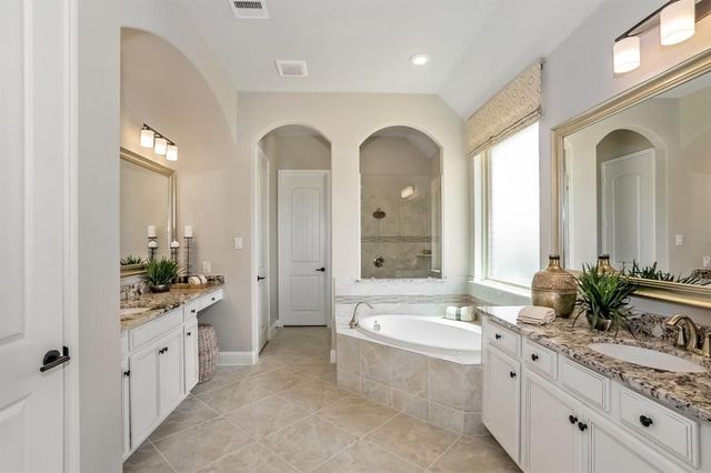 New construction Single-Family house 20507 Grazing Foal Lane, Tomball, TX 77377 - photo 3