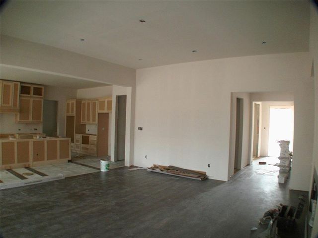 New construction Single-Family house 1045 Forest Glen Road, Weatherford, TX 76087 - photo 10