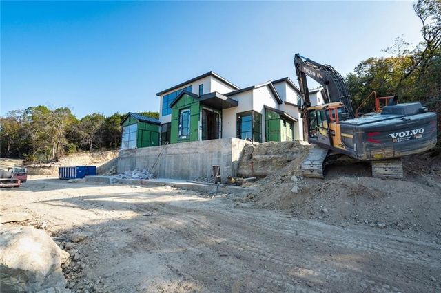 New construction Single-Family house B, 2701 Christopher Drive, Austin, TX 78746 - photo 22
