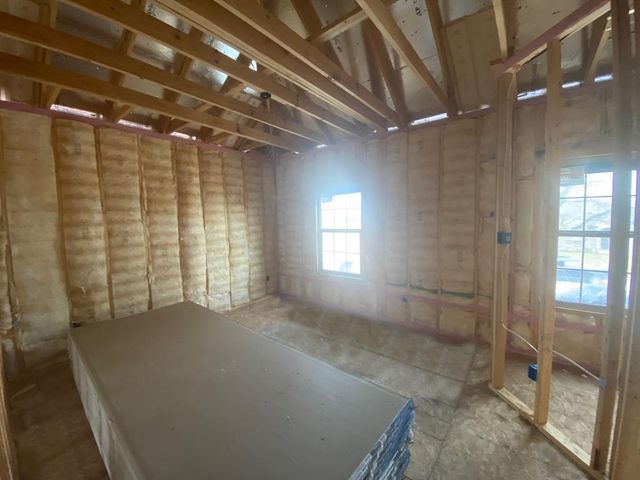 New construction Single-Family house 324 Smart Strike Court, Granbury, TX 76049 - photo 10