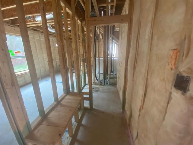 New construction Single-Family house 324 Smart Strike Court, Granbury, TX 76049 - photo 6