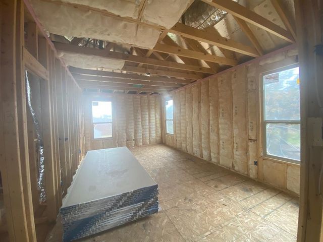 New construction Single-Family house 324 Smart Strike Court, Granbury, TX 76049 - photo 7