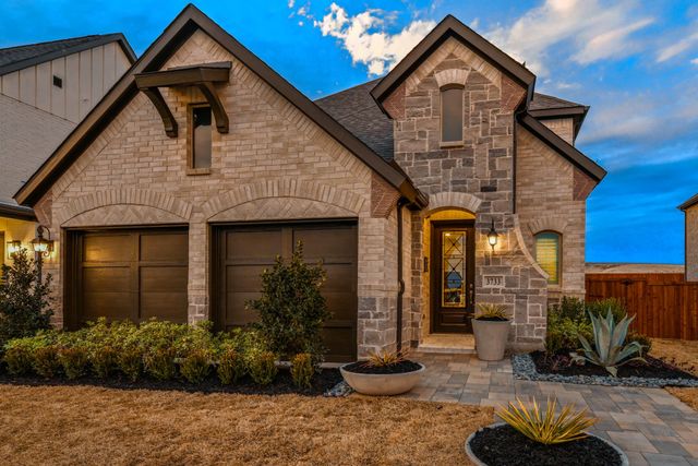 Castle Hills Northpointe - 41s by American Legend Homes in Lewisville - photo