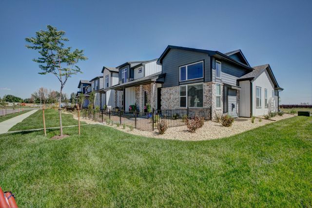 Highlands at Fox Hill - The Towns by Landmark Homes in Longmont - photo