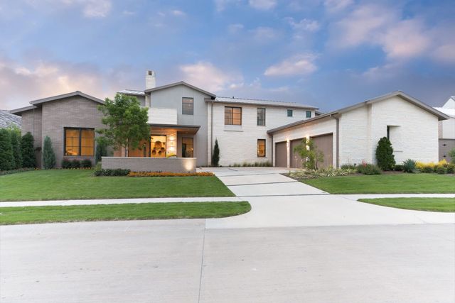 Red Hawk by Holmes Builders in Coppell - photo