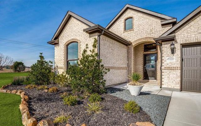 University Park at Northpointe by Wyndham Custom Homes in Denton - photo