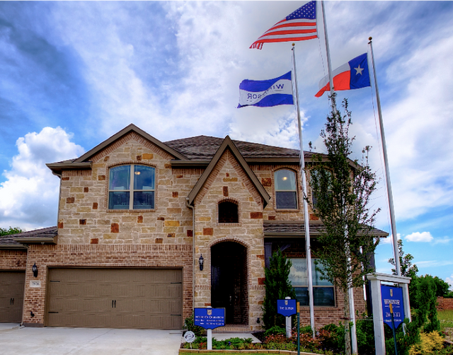 Clear Lake Estates by Windsor Homes in Kennedale - photo