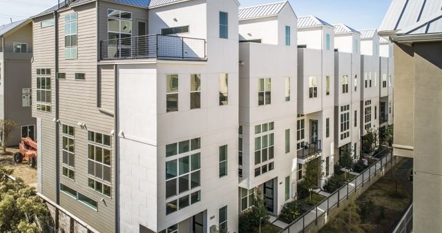 Uptown North by Urban Lofts Townhomes in Houston - photo