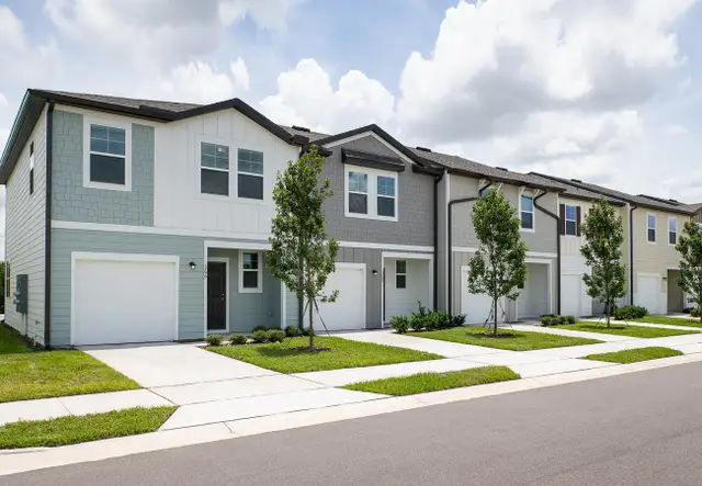 Temples Crossing by Starlight Homes in Davenport - photo