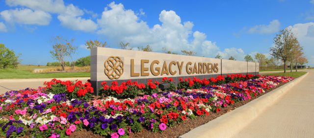 Legacy Gardens 76 by Drees Custom Homes in Prosper - photo