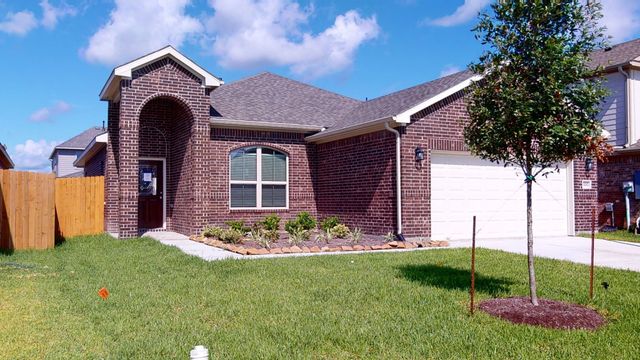 New construction Single-Family house Floor Plan 1500, 4120 W Bayou Maison Circle, Dickinson, TX 77539 - photo 0