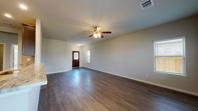 New construction Single-Family house Floor Plan 1500, 4120 W Bayou Maison Circle, Dickinson, TX 77539 - photo 27