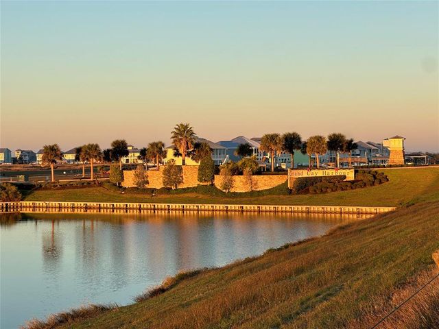 Grand Cay Harbour by Wahea Homes in Texas City - photo