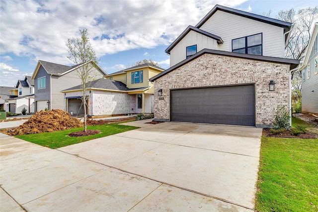 Hogan’s Cottages by Graham Hart Home Builder in Arlington - photo