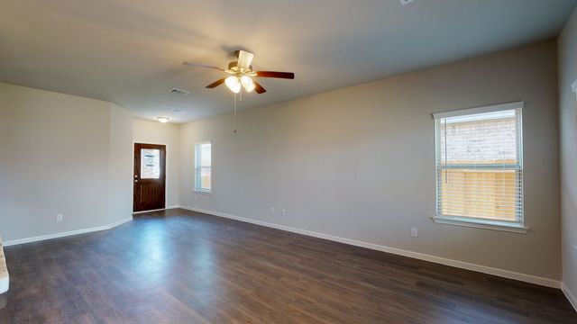 New construction Single-Family house Floor Plan 1500, 4120 W Bayou Maison Circle, Dickinson, TX 77539 - photo 13