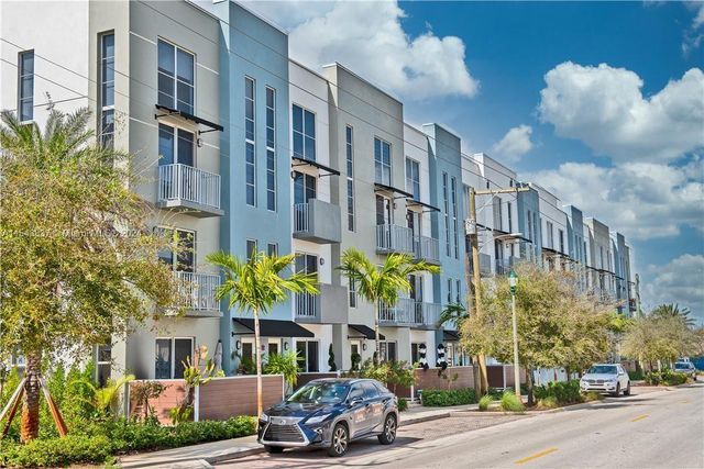 Urbn Village on Fifth Avenue by Magna Developers in Oakland Park - photo