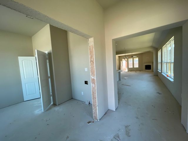 New construction Single-Family house 2021 Bellatrix Drive, Fort Worth, TX San Saba III - photo 3