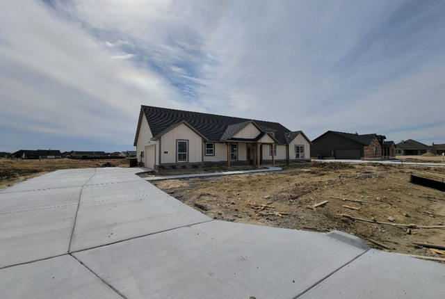 New construction Single-Family house 245 Stone Canyon Drive, Rhome, TX - photo 0
